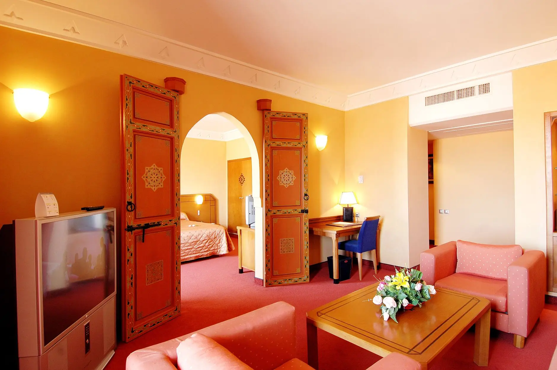 Old Town Lantern Suite